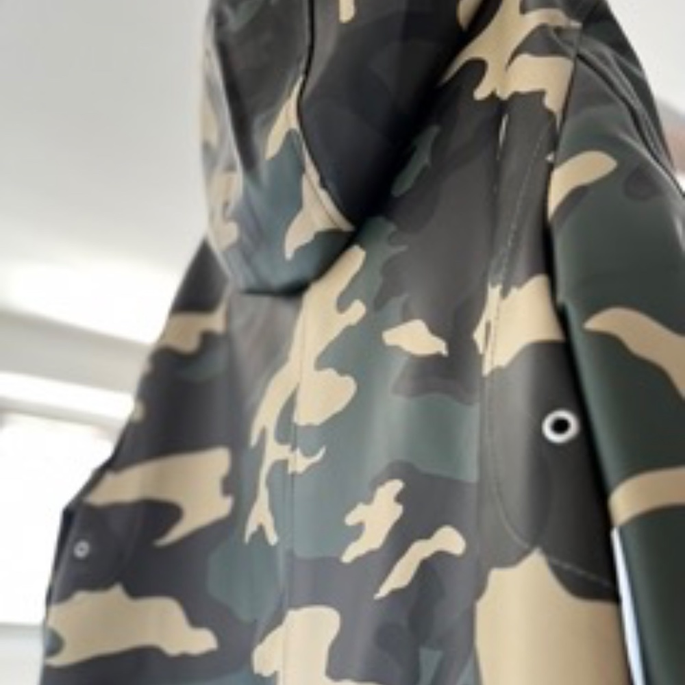 Men's Rain Jacket: Levi's Men's Rubberized Rain Parka Jacket, Camo, Small - Picture 10 of 11